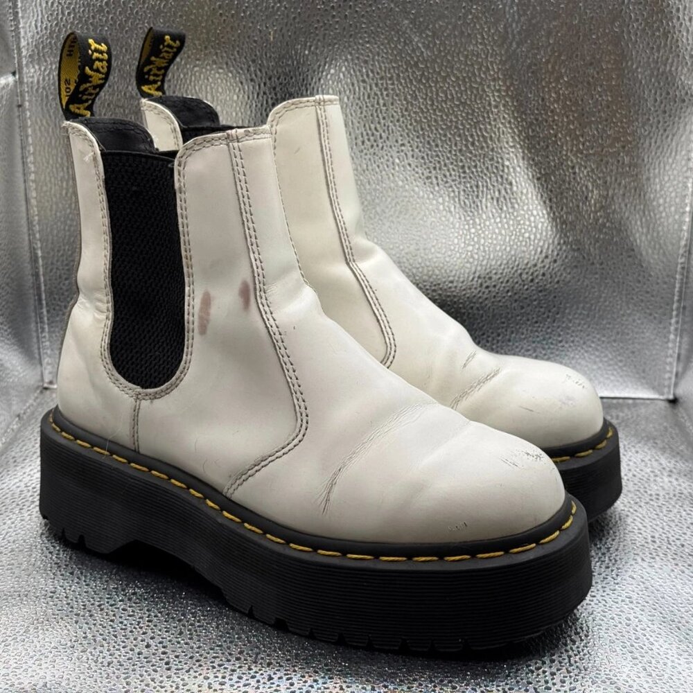 Size 7 Dr. Martens 2976 Quad Chelsea Boots‎ Womens White Good Platform Leather